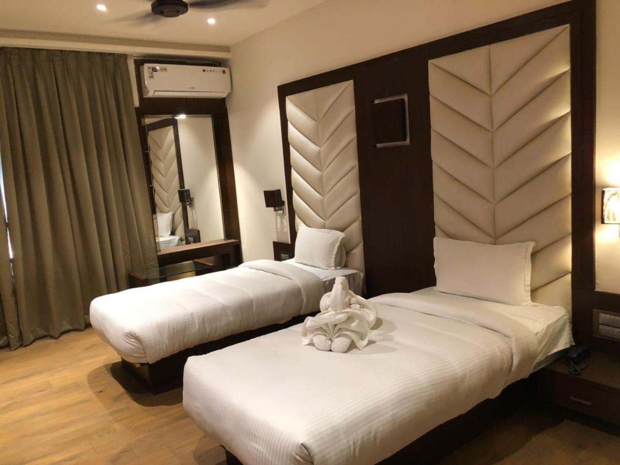 Hotel Prince Viraj Джабалпур Екстериор снимка