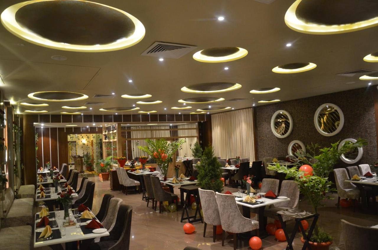 Hotel Prince Viraj Джабалпур Екстериор снимка